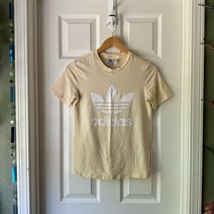 Beige Adidas T-Shirt Size Extra Small
